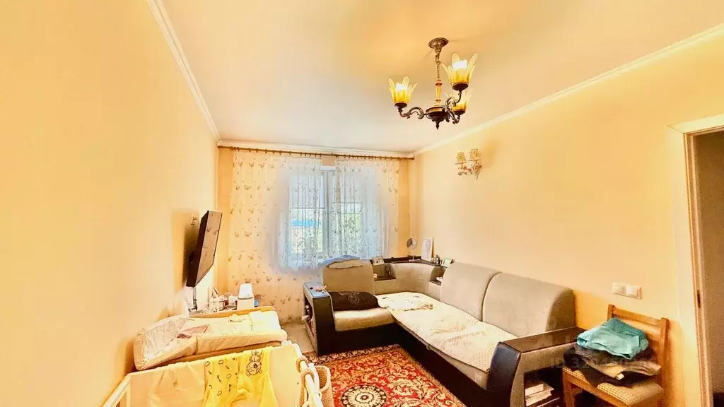 1-к кв. Омская область, Омск просп. Космический, 18Г (35.0 м) - Фото 0