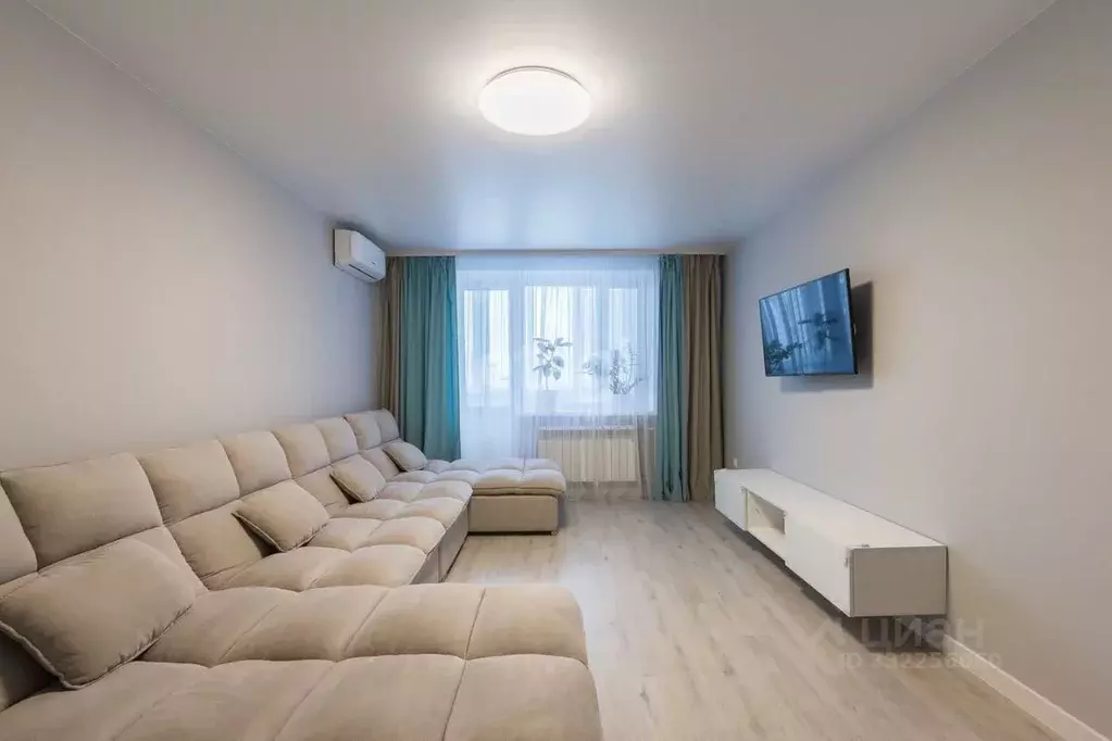 2-к кв. Тюменская область, Тюмень ул. Попова, 7а (59.1 м) - Фото 1