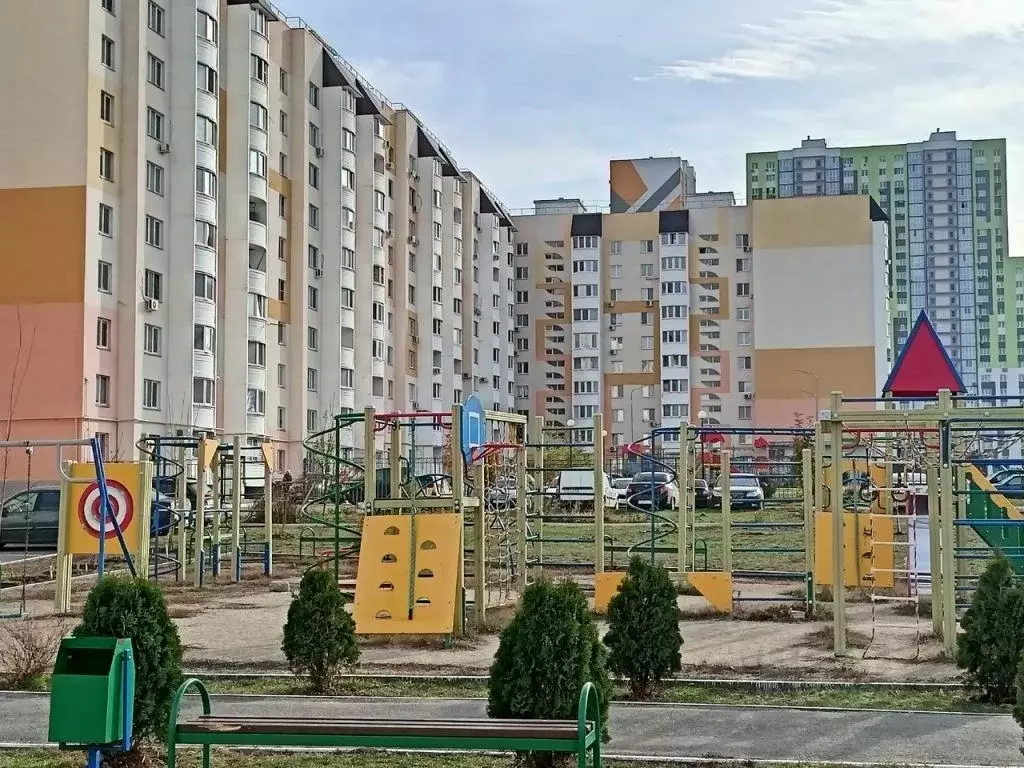 3-к кв. Саратовская область, Саратов ул. Имени Н.В. Кузнецова, 9 (80.5 ... - Фото 1