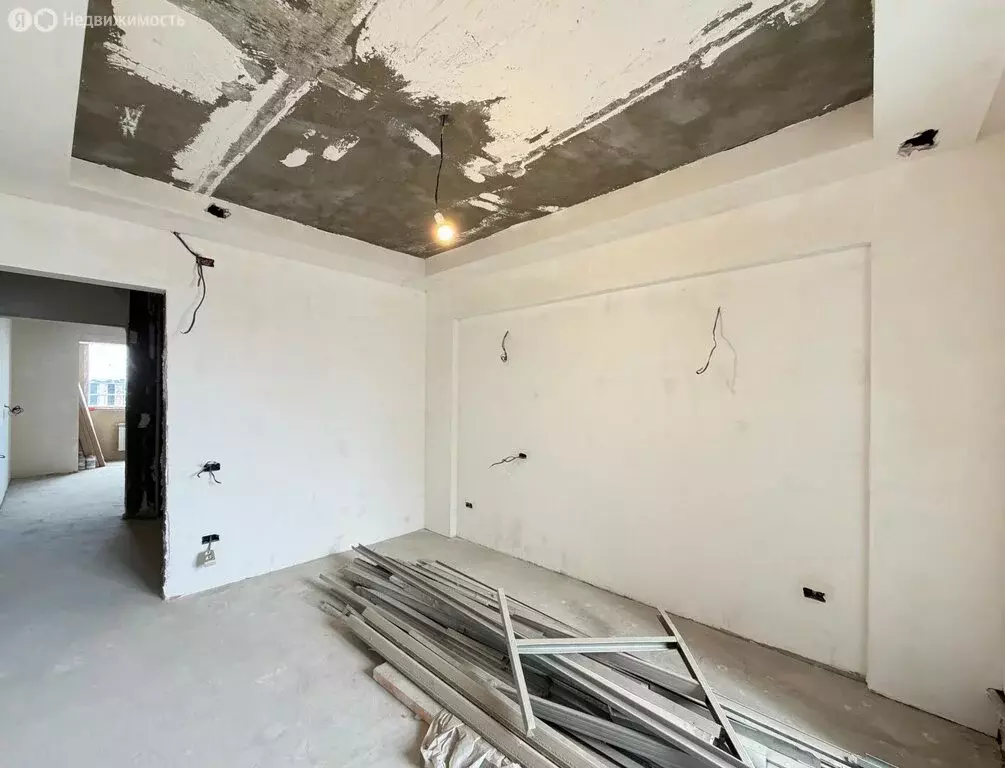 3-комнатная квартира: Нальчик, улица Тарчокова, 56 (74.2 м) - Фото 2