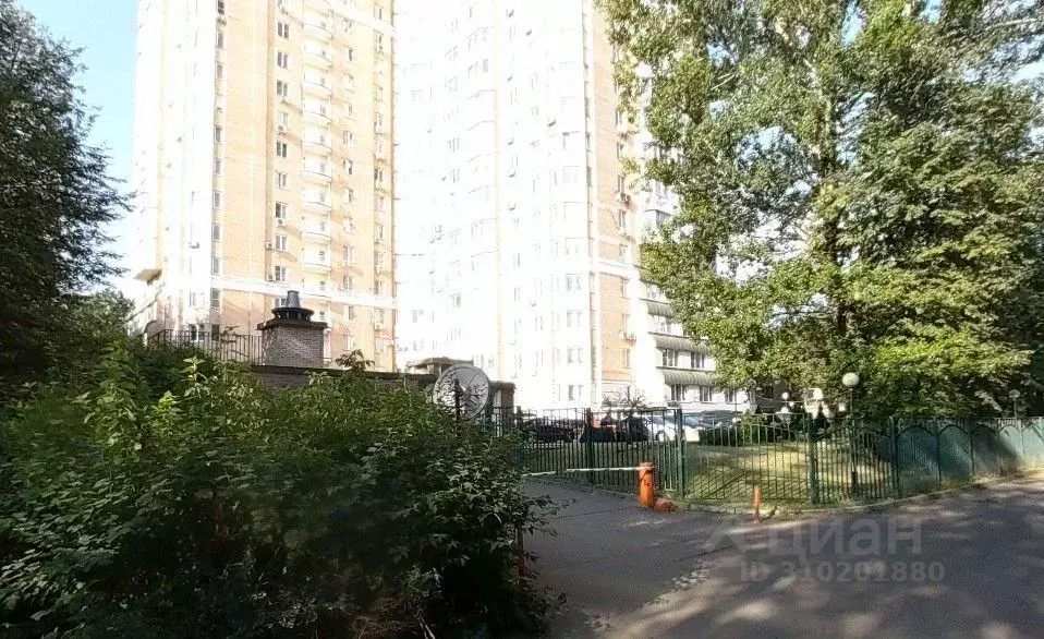 Свободной планировки кв. Москва ул. Толбухина, 11К2 (80.2 м) - Фото 0