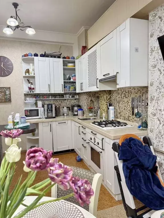 2-к. квартира, 55 м, 1/4 эт. - Фото 1