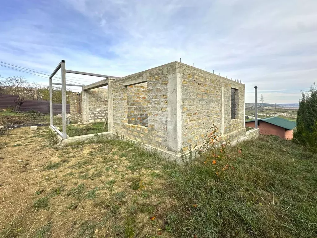 Дом в Севастополь Балаклавский муниципальный округ, с. Флотское, ул. ... - Фото 1