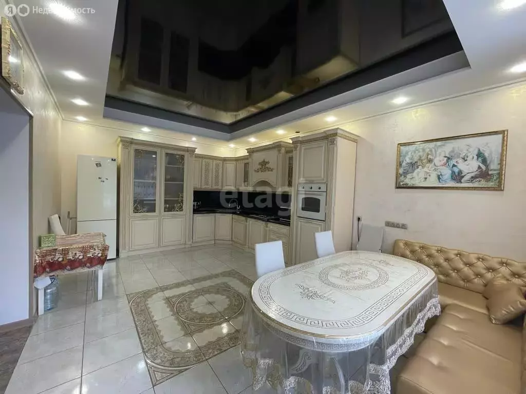 Дом в Тольятти, улица Чапаева (233 м) - Фото 1