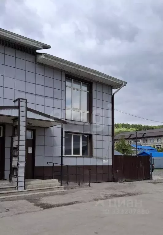 Торговая площадь в Алтай, Горно-Алтайск ул. Титова (130 м) - Фото 2