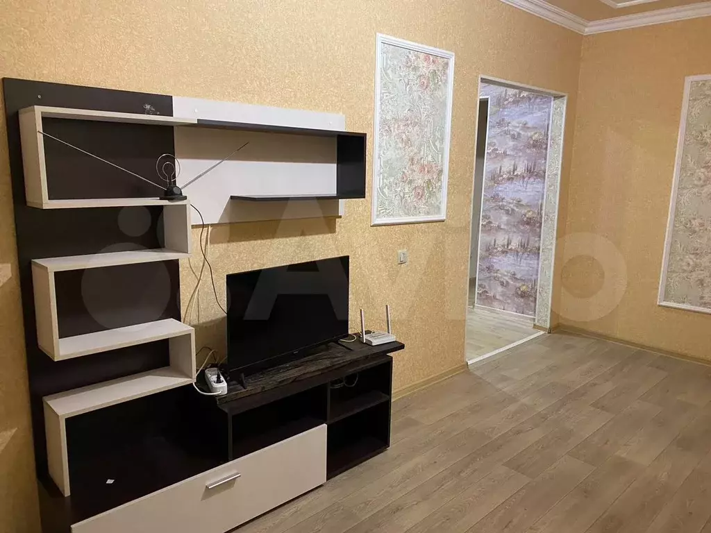 3-к. квартира, 60 м, 2/9 эт. - Фото 1