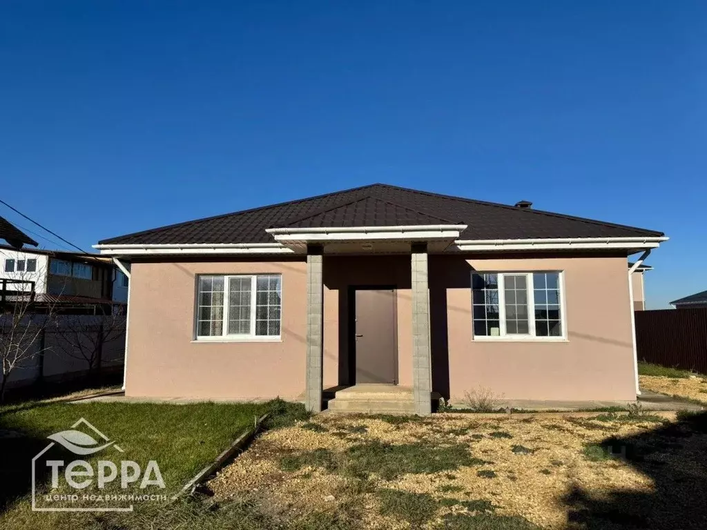 Дом в Крым, Сакский район, с. Уютное ул. Садовая (91 м) - Фото 1