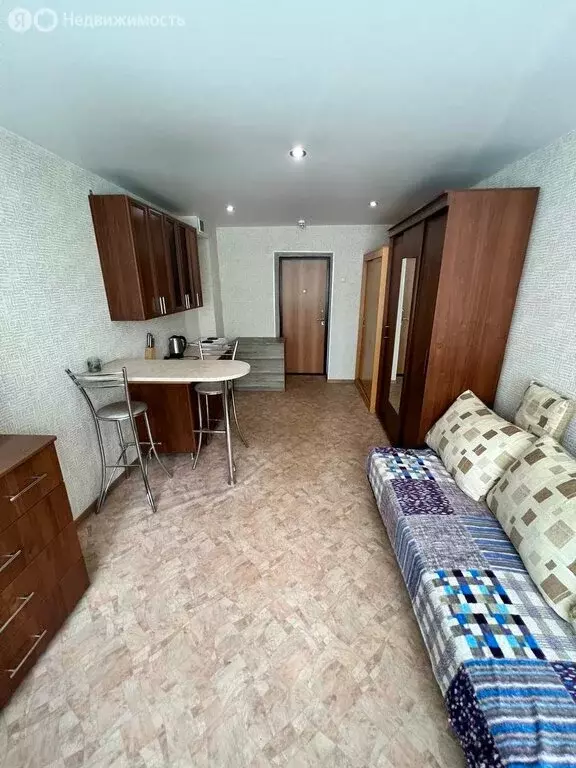 1к в 8-комнатной квартире (18 м) - Фото 2