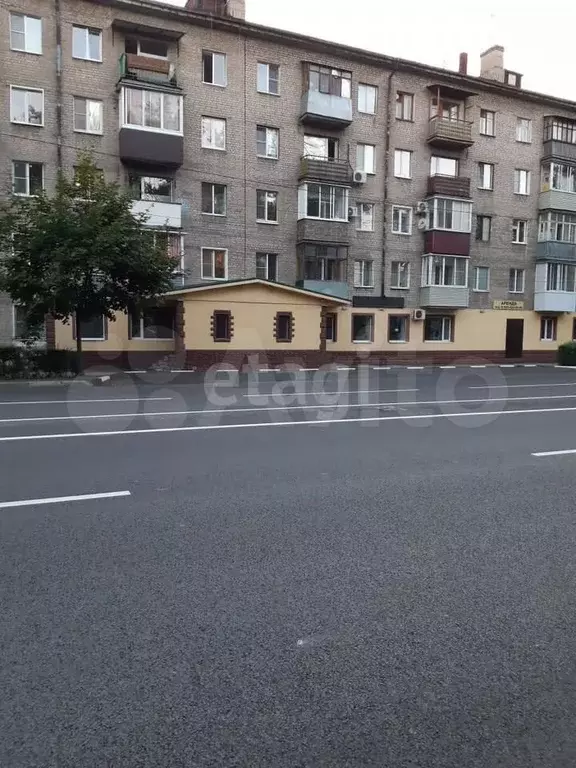 Продам торговое помещение, 250 м - Фото 1