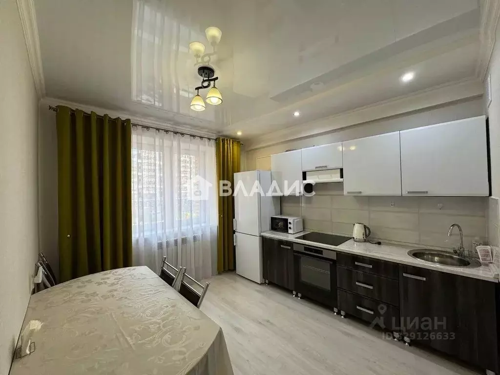 3-к кв. Бурятия, Улан-Удэ ул. Цивилева, 32 (75.2 м) - Фото 1