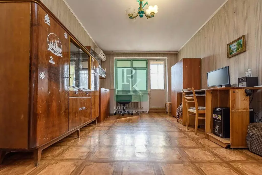1-к кв. Севастополь просп. Октябрьской Революции, 43 (30.0 м) - Фото 1