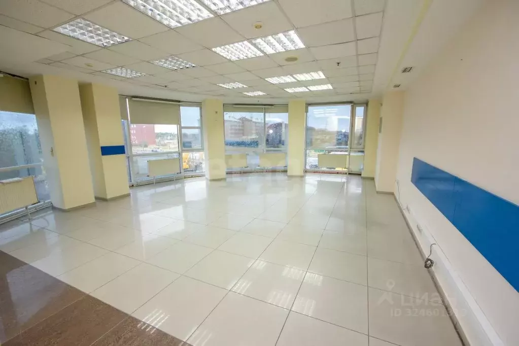 Помещение свободного назначения в Ямало-Ненецкий АО, Новый Уренгой ... - Фото 1