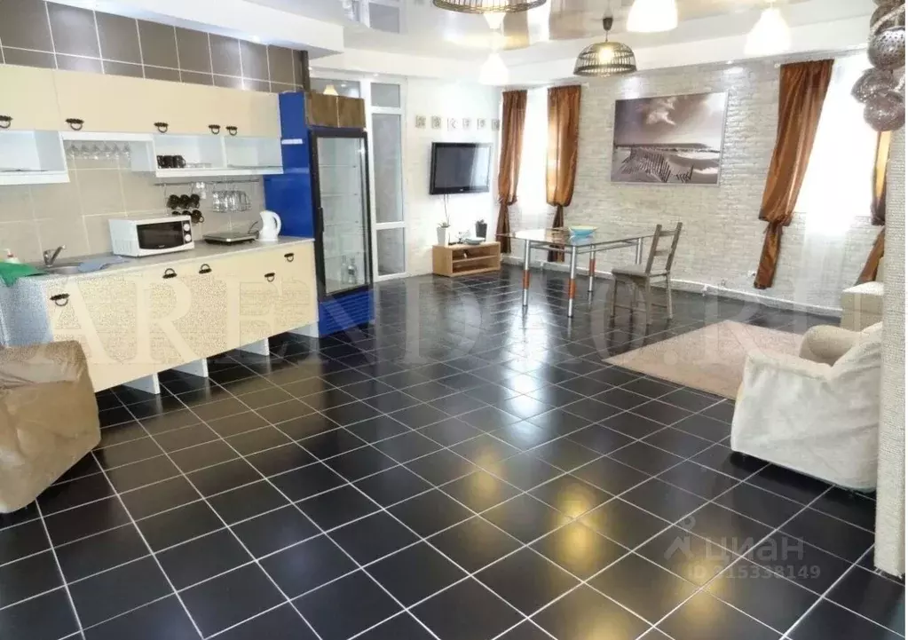 Дом в Новосибирская область, Новосибирск Подъемная ул. (100 м) - Фото 1