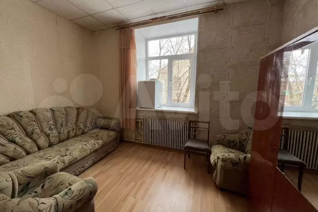 Комната 12 м в 3-к., 2/2 эт. - Фото 0