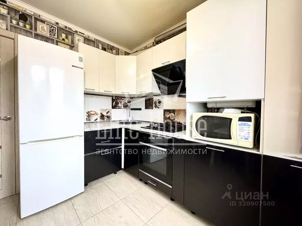 1-к кв. Калужская область, Калуга ул. Георгия Амелина, 7 (30.1 м) - Фото 0