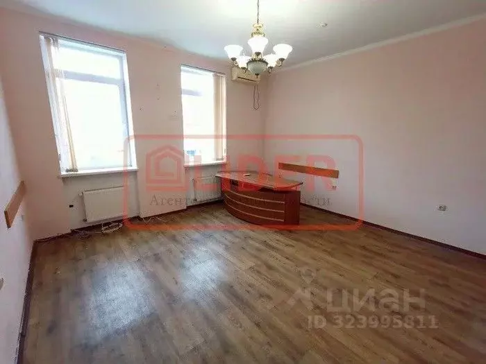 Офис в Севастополь ул. Генерала Петрова, 15 (30 м) - Фото 2