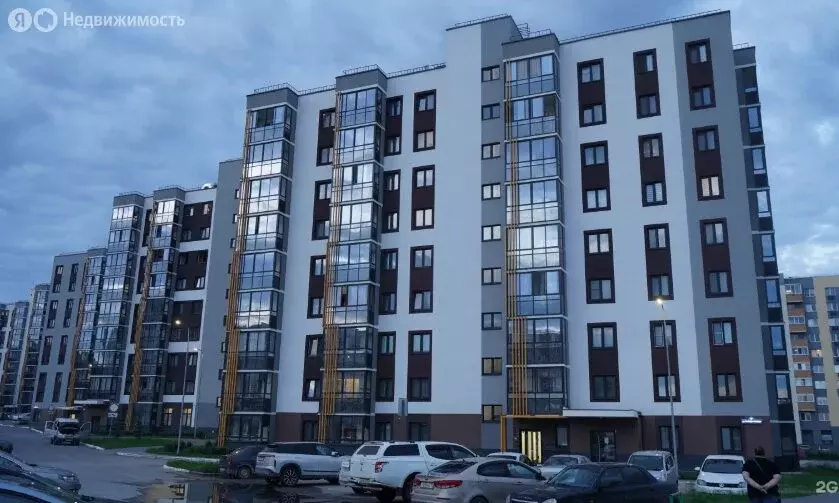 Квартира-студия: Тюмень, улица Парада Победы, 13 (48.9 м) - Фото 1