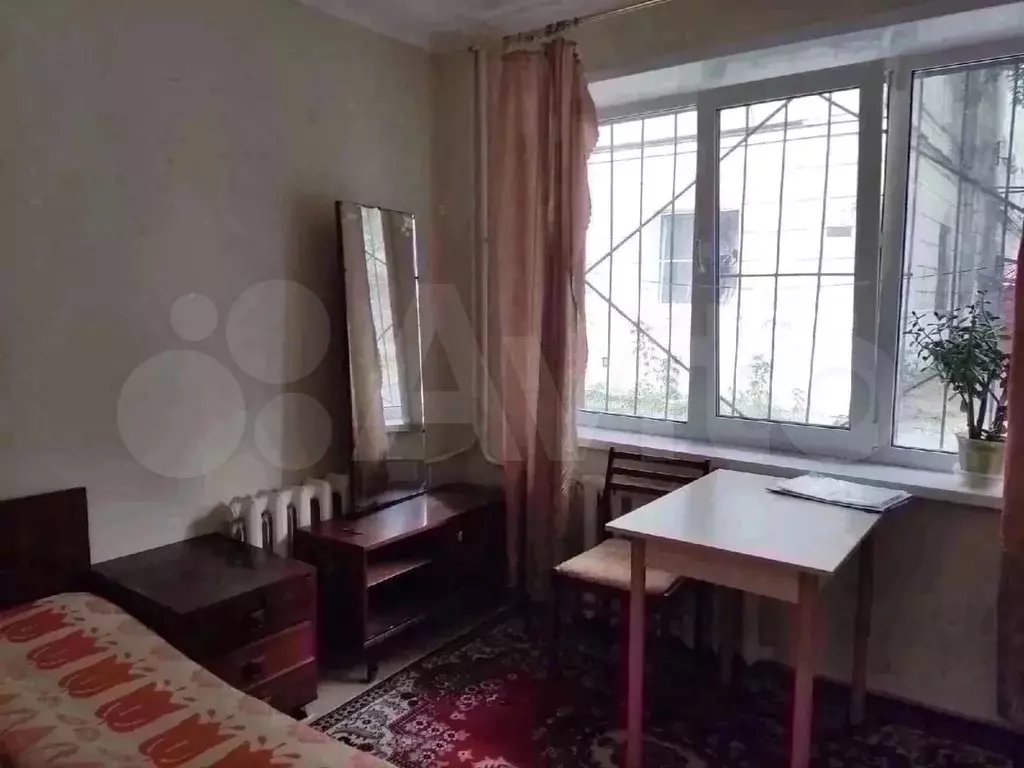 Комната 12 м в 3-к., 1/9 эт. - Фото 0