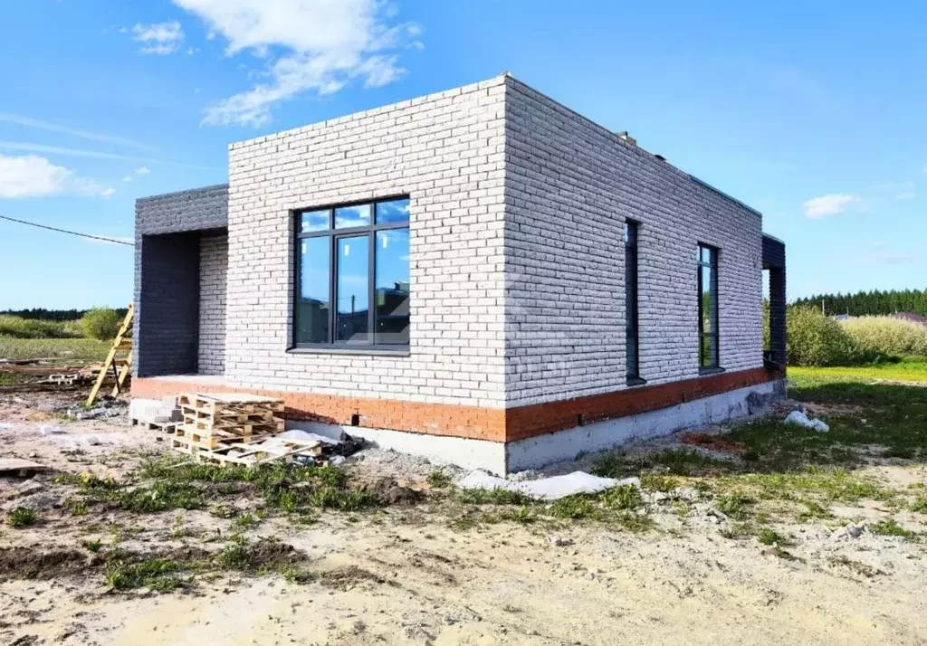 Коттедж в Татарстан, Лаишевский район, Никольское с/пос, с. Сапуголи, ... - Фото 1