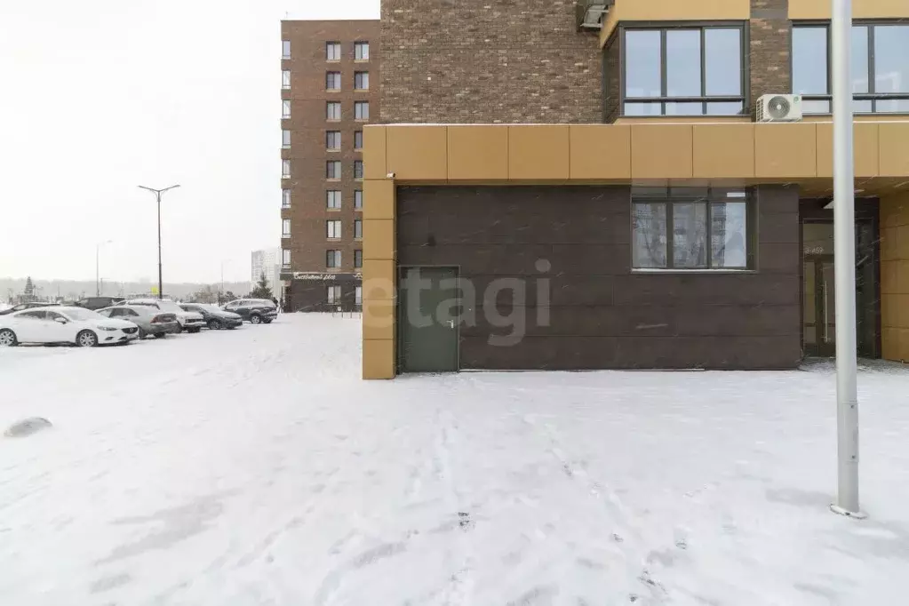 Склад в Тюменская область, Тюмень ул. Фармана Салманова, 14 (3 м) - Фото 1