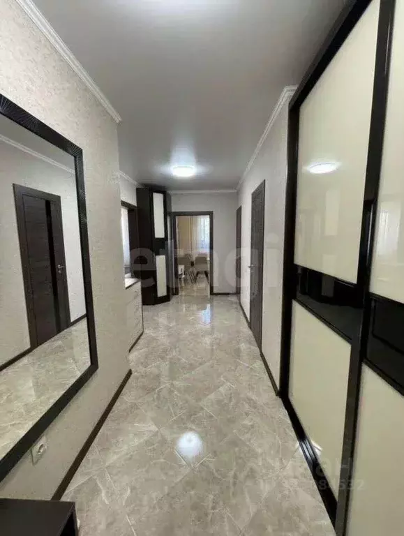 1-к кв. Челябинская область, Челябинск ул. Дегтярева, 75А (56.4 м) - Фото 1