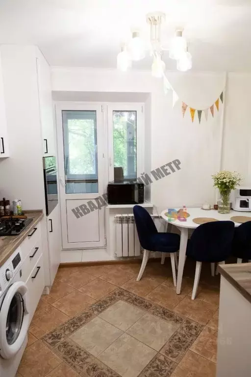 3-к кв. Калмыкия, Элиста ул. Чкалова, 7 (67.8 м) - Фото 0