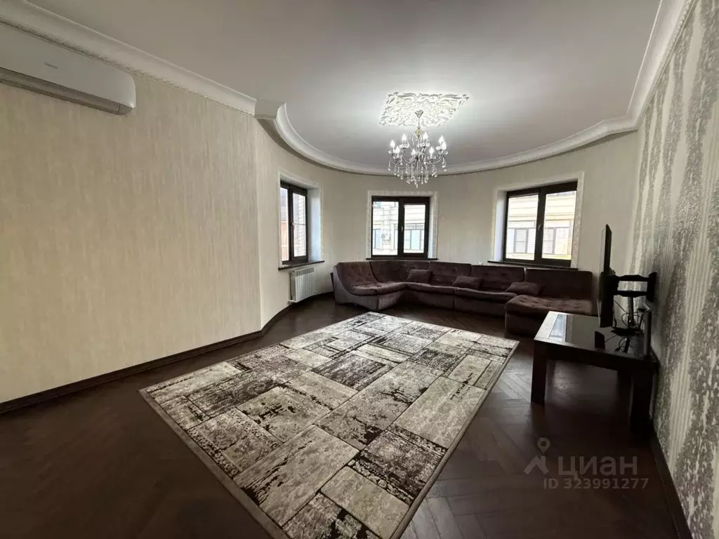 2-к кв. Дагестан, Махачкала М-5 мкр, ул. Просвещения, 1Б (85.0 м) - Фото 1