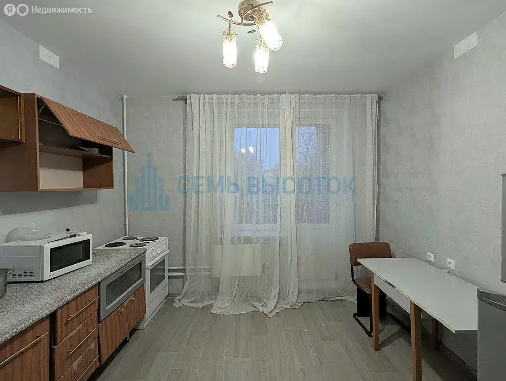 2-комнатная квартира: Подольск, улица Гайдара, 8В (74.6 м) - Фото 1