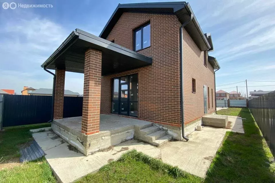 Дом в Краснодар, улица имени Атамана Ф.Я. Бурсака, 11 (138 м) - Фото 1