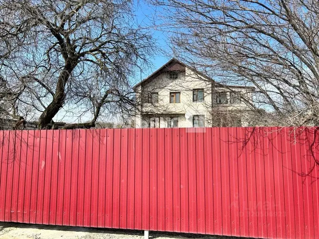 Дом в Ростовская область, Белокалитвинский район, Богураев хут. ... - Фото 0
