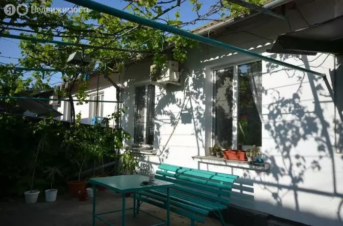 3-комнатная квартира: Евпатория, Восточная улица, 10 (85 м) - Фото 2