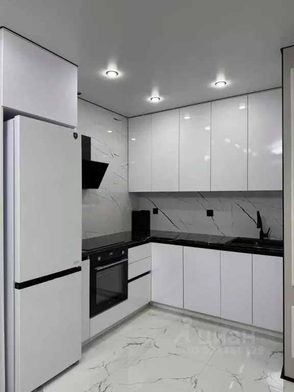 2-к кв. Астраханская область, Астрахань ул. Трофимова, 7Ак1 (55.0 м) - Фото 1