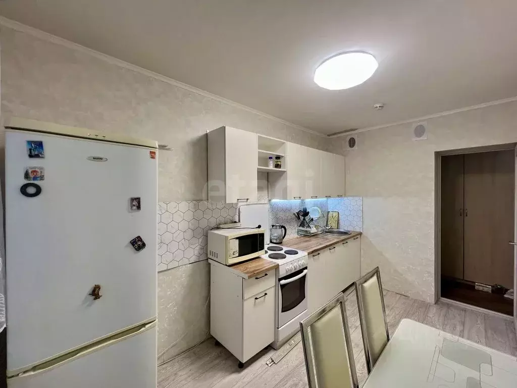 3-к кв. Тюменская область, Тюмень Микрорайон мыс, ул. Малиновского, ... - Фото 2