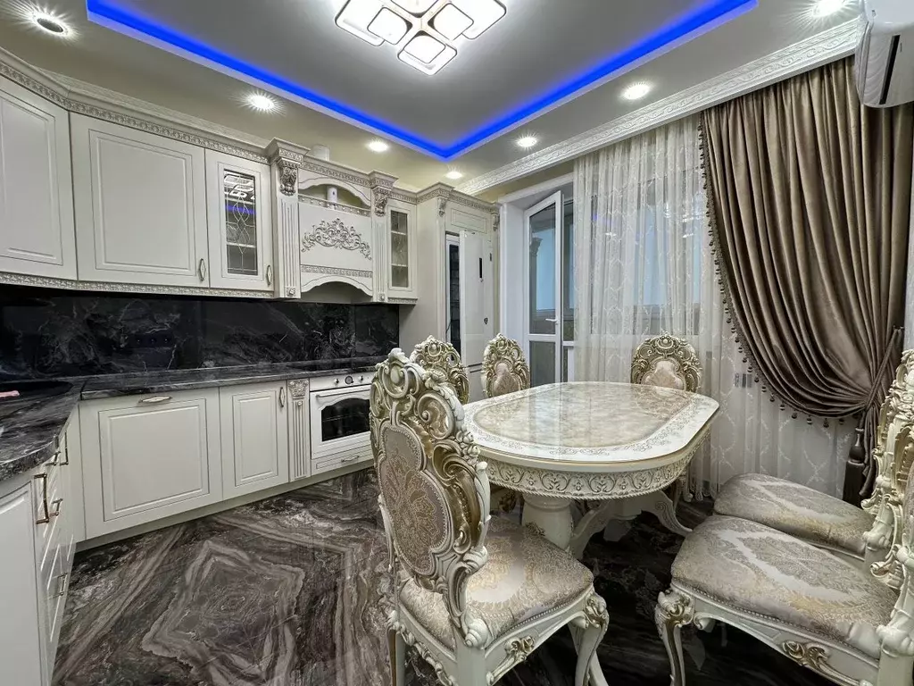 3-к кв. Краснодарский край, Краснодар ул. Автолюбителей, 1Г (76.9 м) - Фото 1