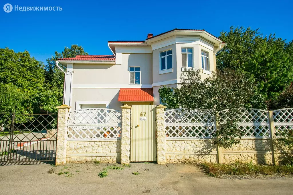 Дом в посёлок Новогусельский, Александровская улица, 67 (370 м) - Фото 0