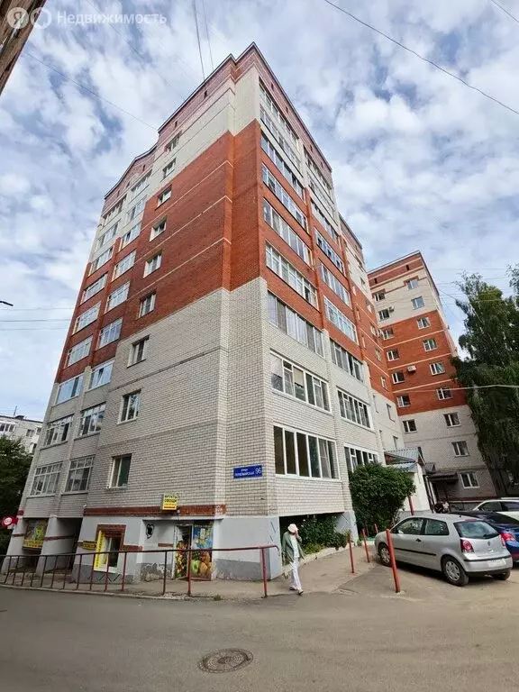 3-комнатная квартира: Сыктывкар, Первомайская улица, 96 (99 м) - Фото 1