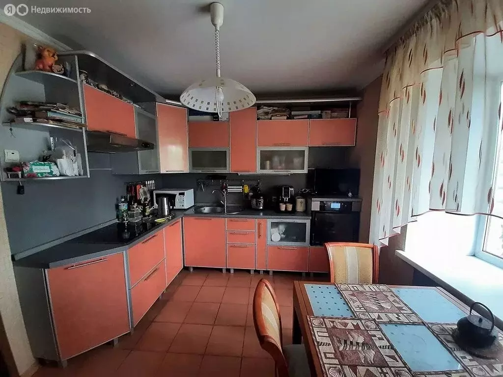3-комнатная квартира: Тюмень, улица Мельникайте, 44/2 (74.9 м) - Фото 0