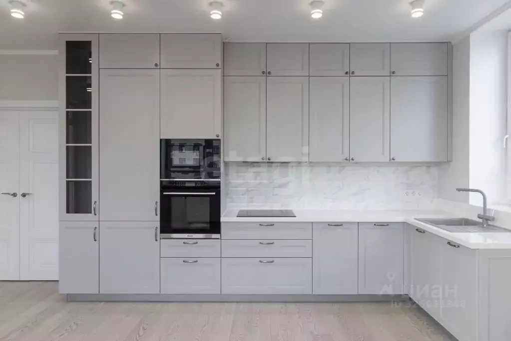 2-к кв. Тюменская область, Тюмень ул. Газовиков, 73 (66.2 м) - Фото 1