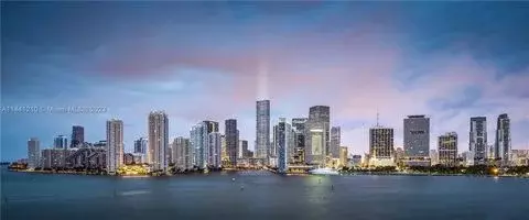 Baccarat Residences, Unit UPH7201 - Фото 2