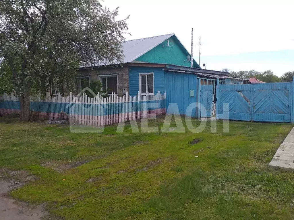 Дом в Омская область, Любинский район, с. Новоархангелка Банная ул., 7 ... - Фото 1