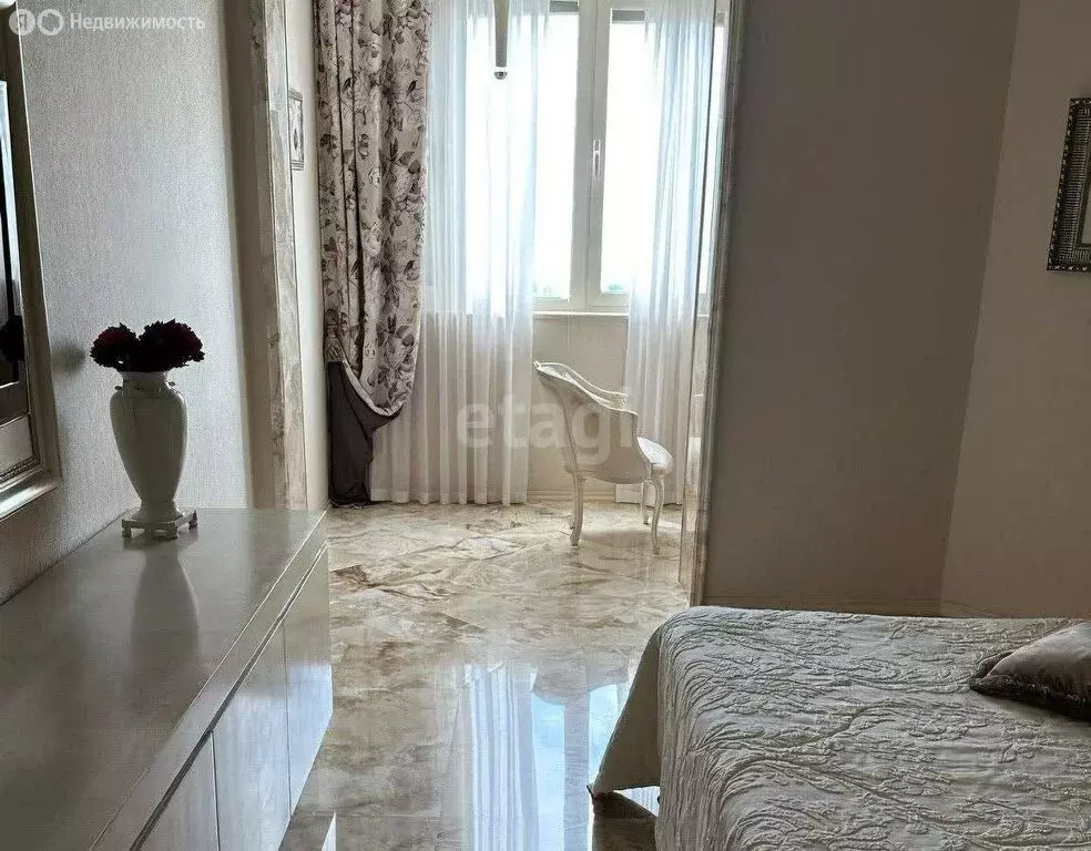 4-комнатная квартира: Сочи, Альпийская улица, 110/111 (180 м) - Фото 1