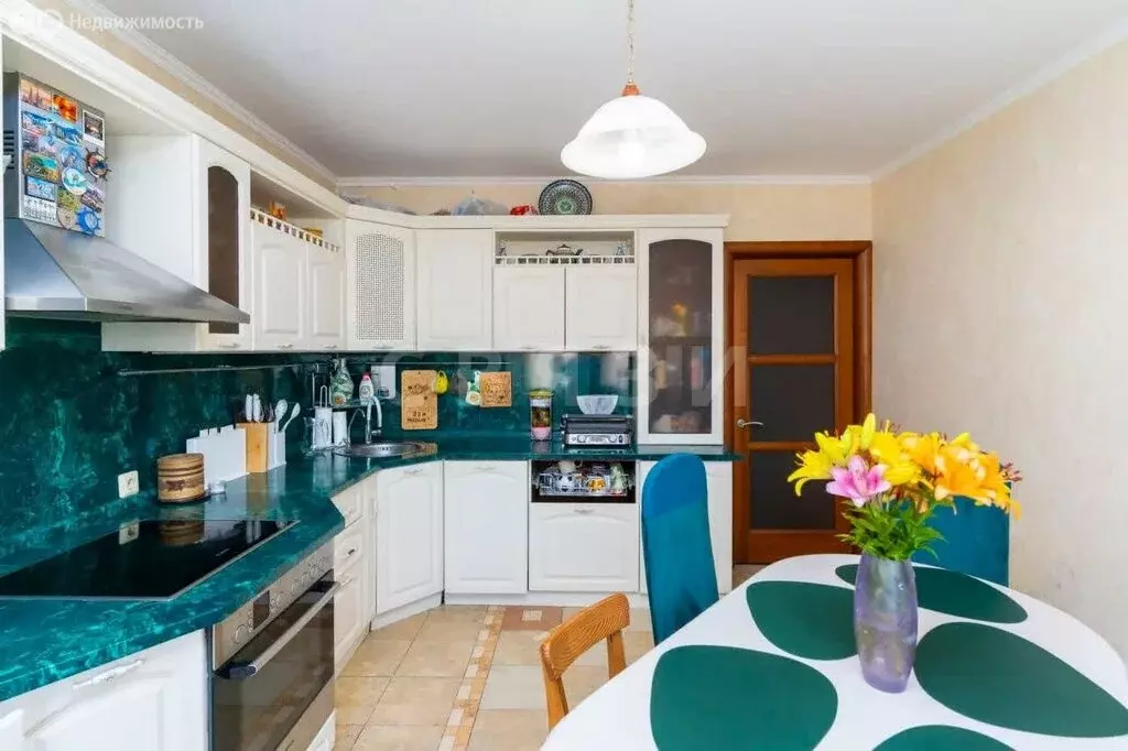 3-комнатная квартира: Тюмень, Широтная улица, 136к3 (91.3 м) - Фото 1