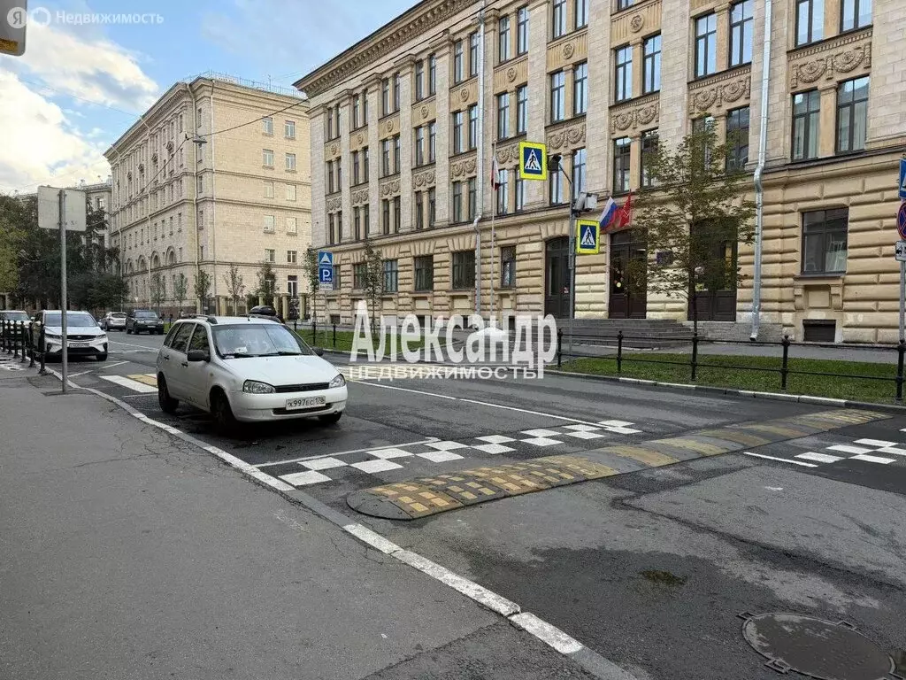 3-комнатная квартира: Санкт-Петербург, переулок Бойцова, 4В (92 м) - Фото 1