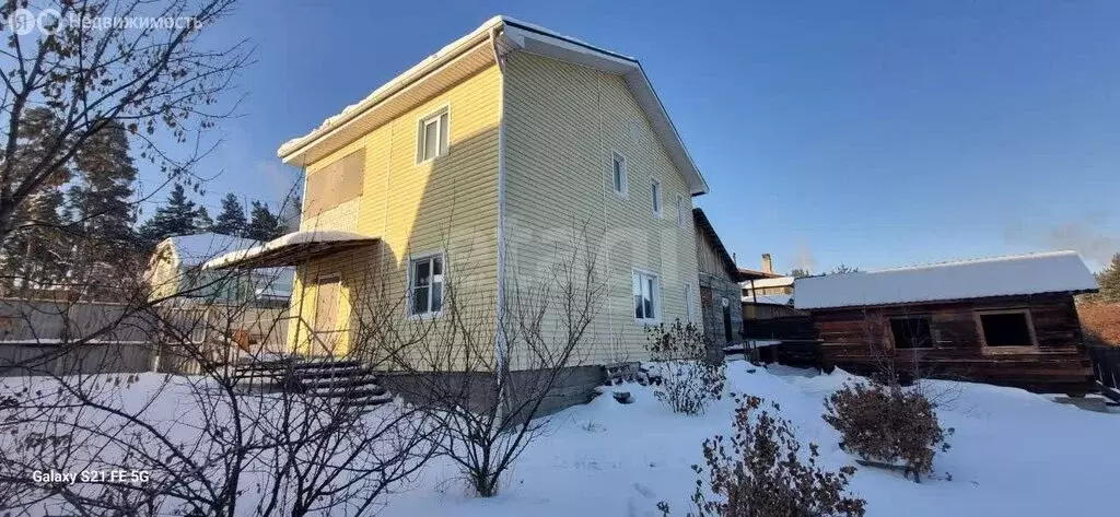 Дом в Улан-Удэ, посёлок Светлый, Родниковая улица (75 м) - Фото 1