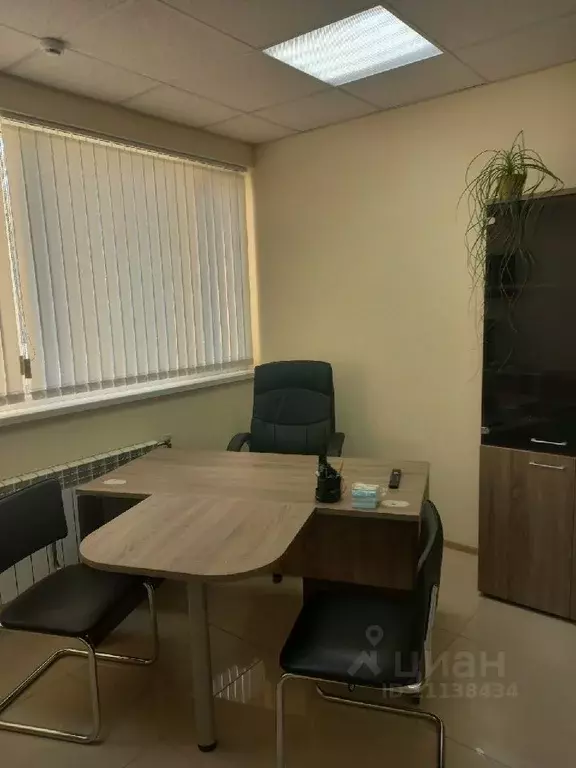 Офис в Крым, Симферополь ул. Калинина, 27 (33 м) - Фото 0