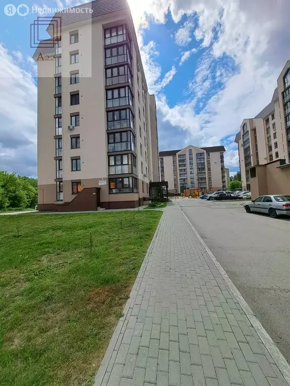 3-комнатная квартира: Барнаул, Парковая улица, 71 (86.9 м) - Фото 0