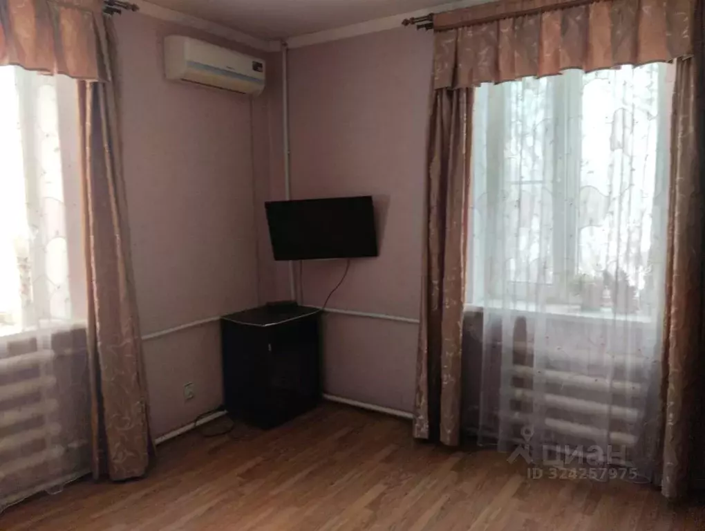 2-к кв. Ростовская область, Новочеркасск Магистральная ул., 8 (45.0 м) - Фото 1