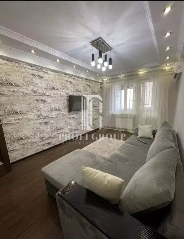 3-к. квартира, 73 м, 5/10 эт. - Фото 0