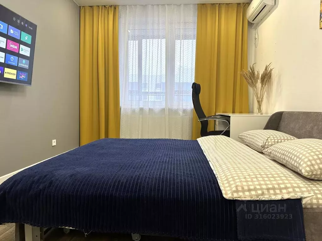1-к кв. Татарстан, Казань ул. Родины, 24Б (45.0 м) - Фото 0