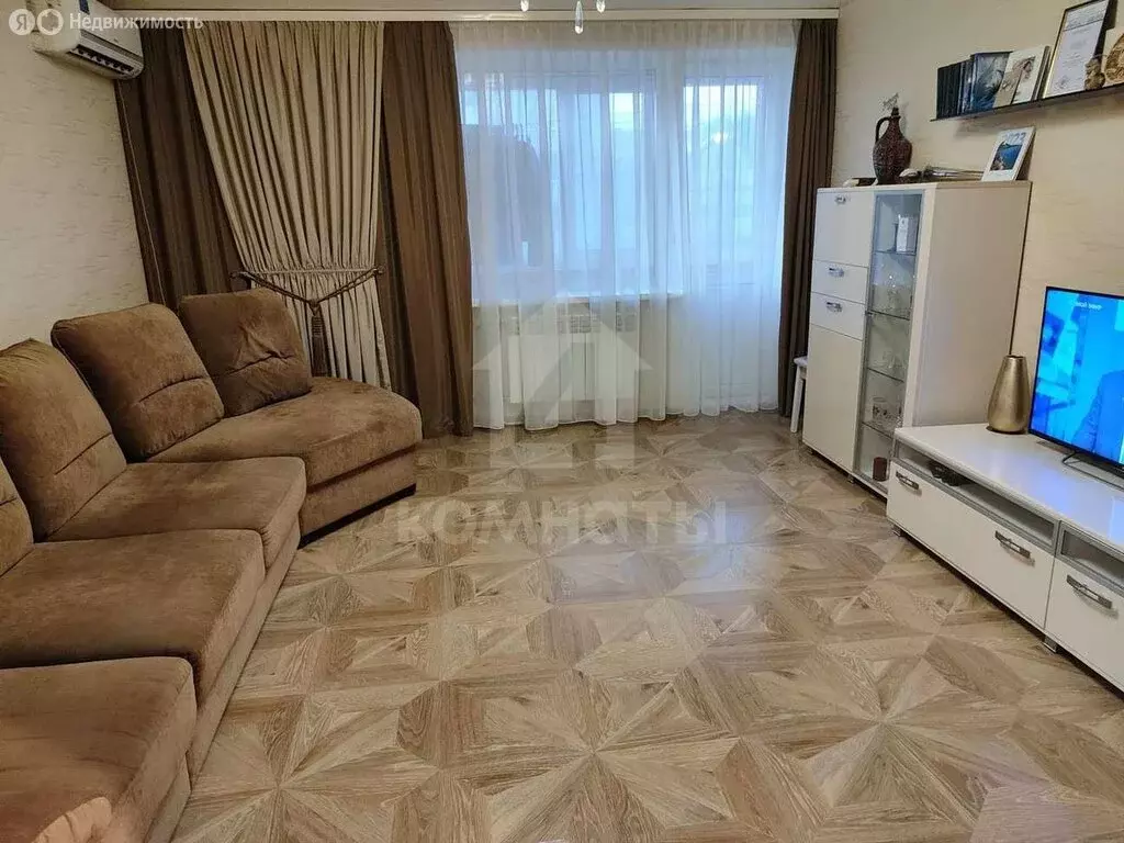 4-комнатная квартира: Воронеж, улица Генерала Лизюкова, 12 (72.3 м) - Фото 1